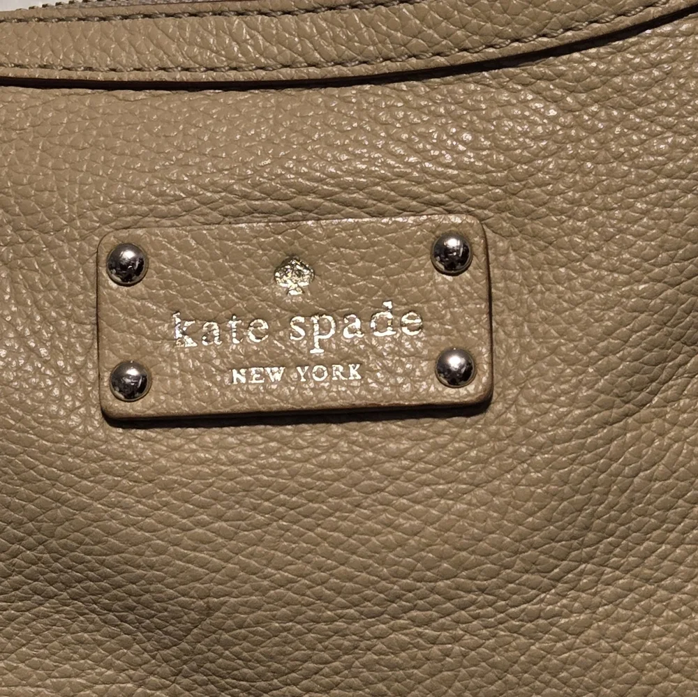 Kate Spade New York Hobo with Dust Bag Color Tan - Picture 4 of 10